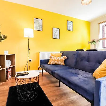 Spacious 1 Bed Flat-Free Parking